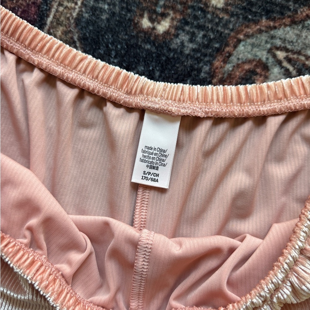 Victoria’s Secret lounge sleep pj’s Peach‎ Set crushed velvet bra shorts - Picture 2 of 5